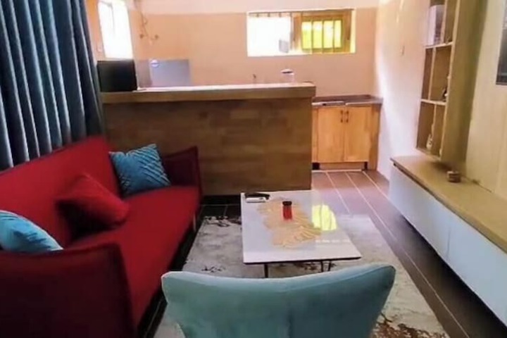 Room 35 of 156