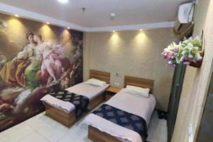 Room 6 of 6
