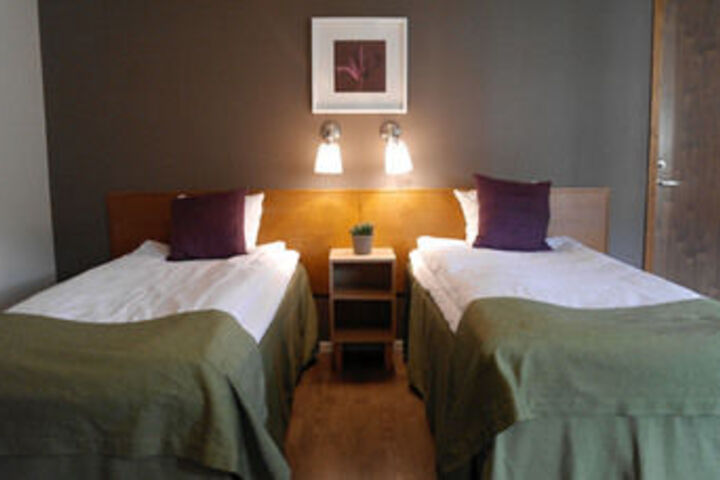 Room 26 of 82