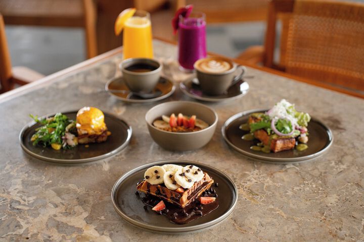 Breakfast/Coffee Service 48 of 64