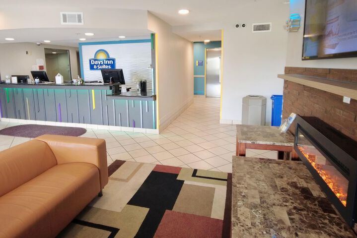 Entrance & Lobby