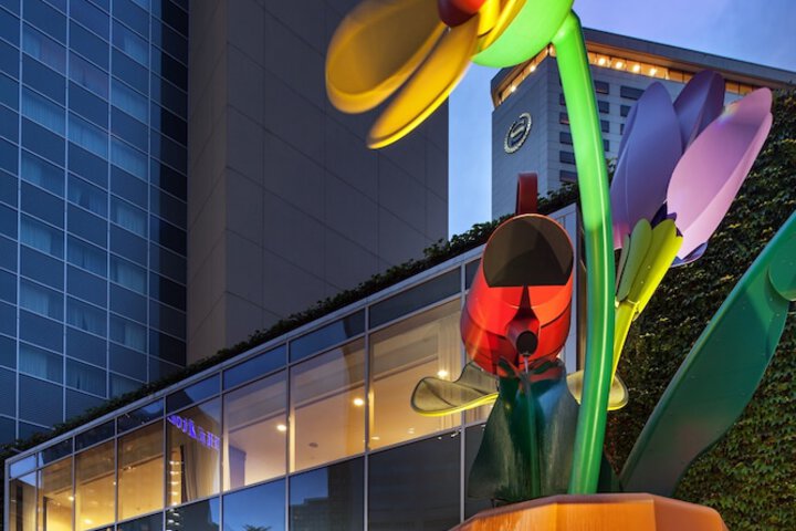 Hotel Exterior 120 of 135