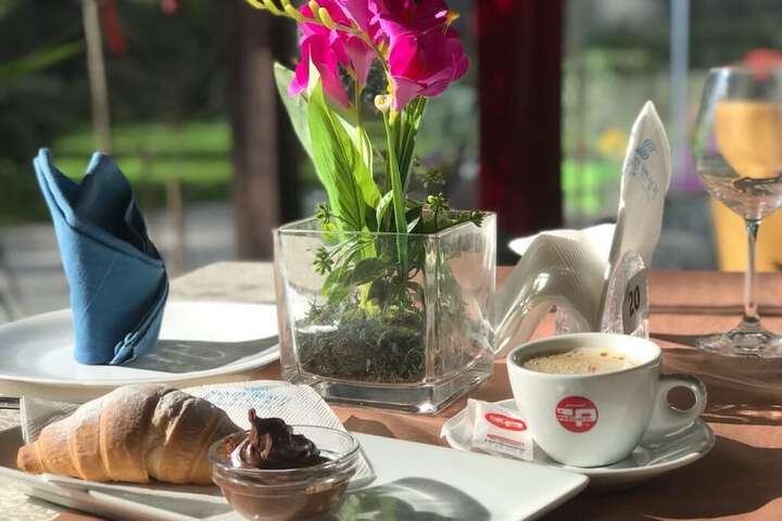 Breakfast/Coffee Service 63 of 86