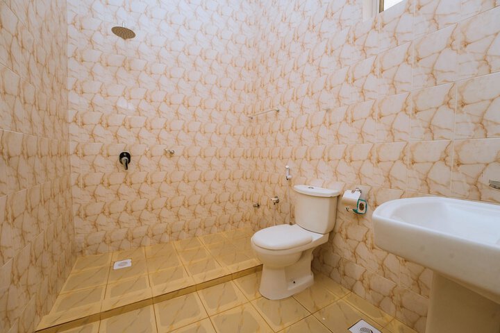 Room 9 of 26
