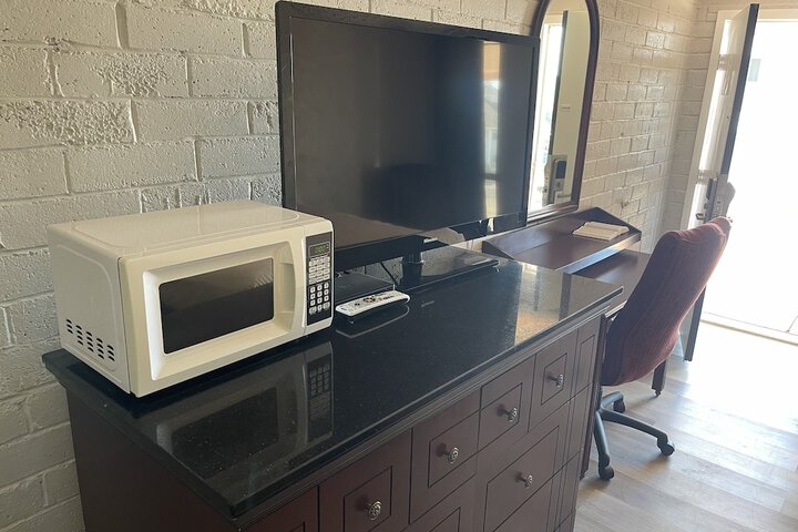Room 11 of 21
