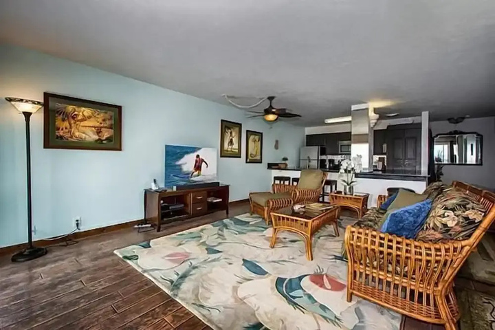 Room 5 of 22