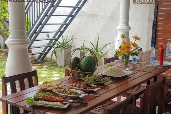 Dining 40 of 66
