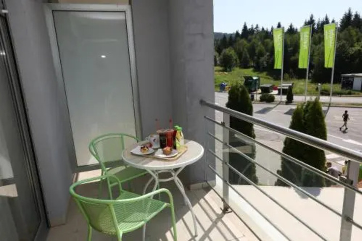 Terrace/Patio 6 of 12
