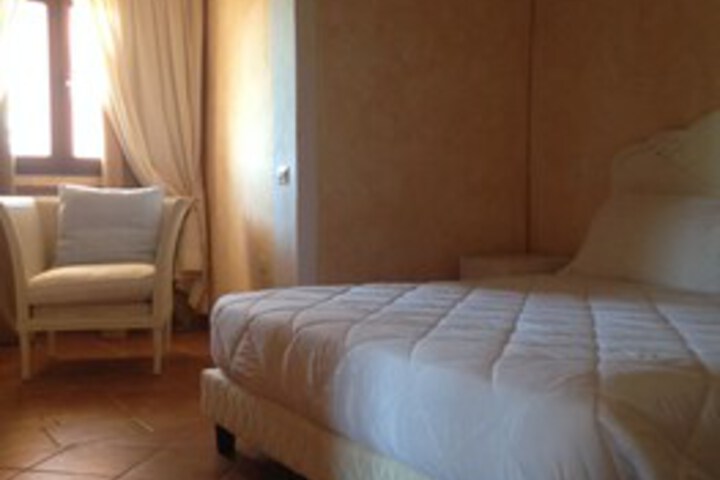Room 18 of 26