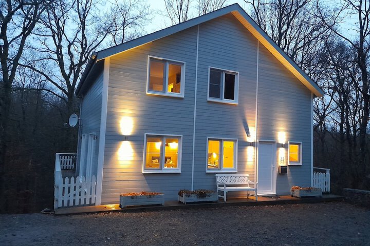 Stylish Chalet With Room in Durbuy