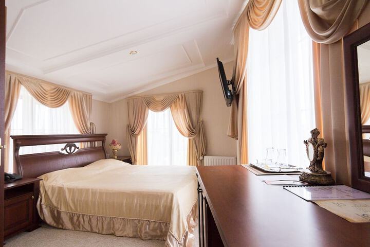 Room 15 of 73