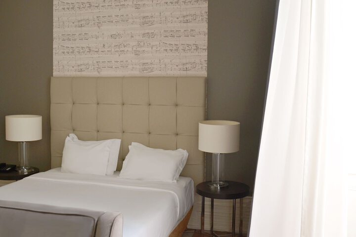 Room 61 of 117