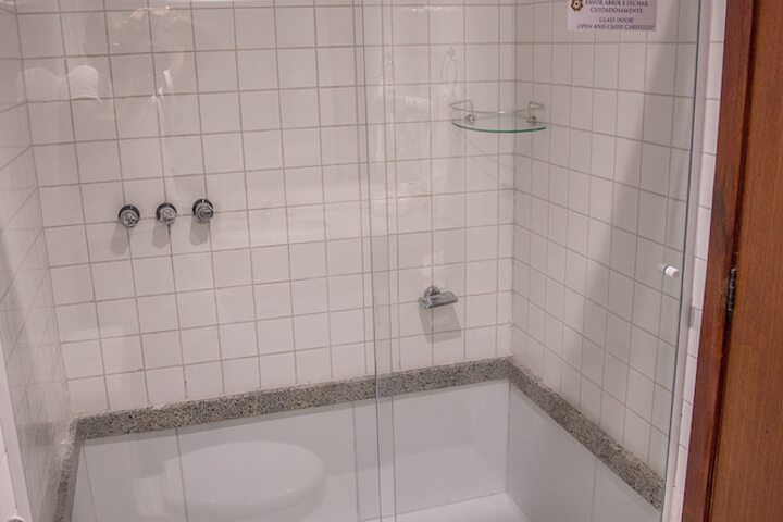 Clean Restrooms