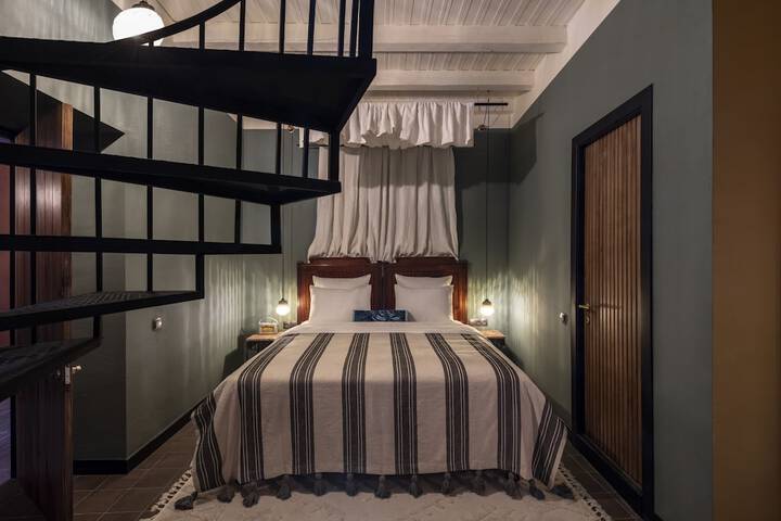Room 26 of 46