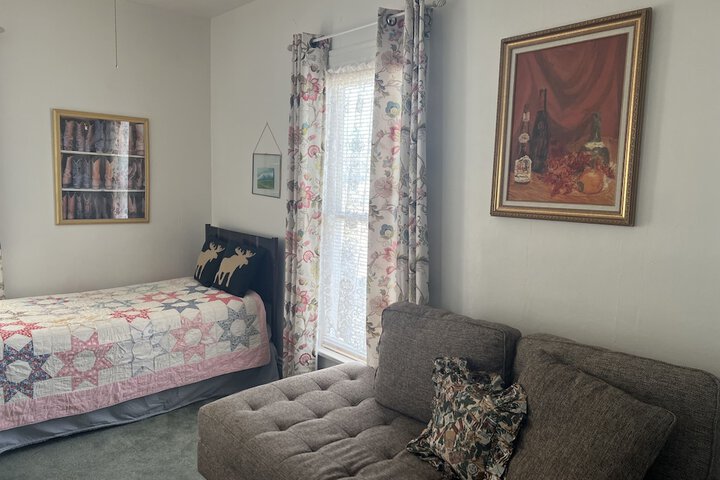 Room 80 of 96
