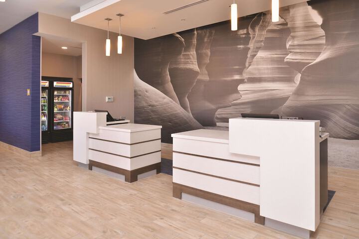 Hotel Interior 4 of 61