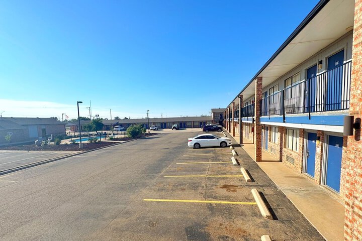 Property Grounds 21 of 27