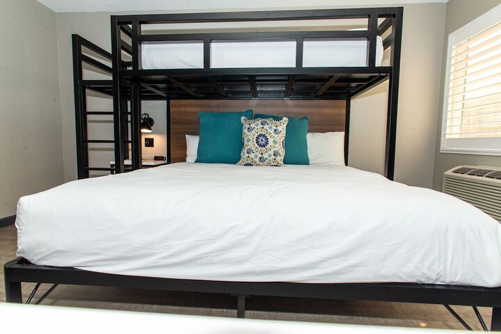 1 King Bed | Bunk Bed (3 of 15)