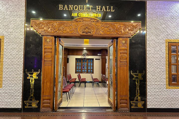 Ballroom/Hall 42 of 59