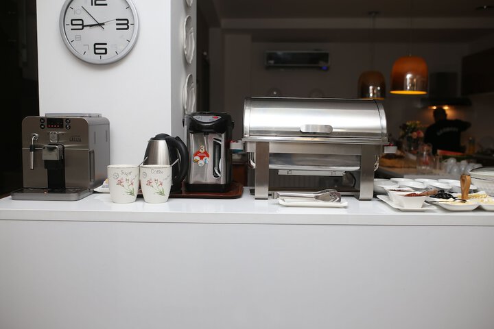Breakfast/Coffee Service 116 of 134