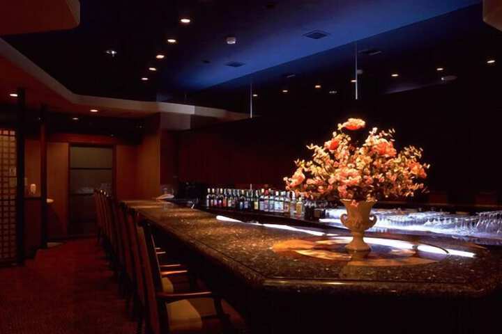 Lounge 44 of 49