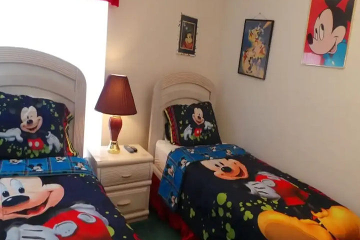 Room 5 of 22