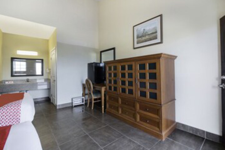 Room 50 of 54