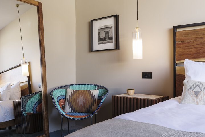 Room 4 of 56