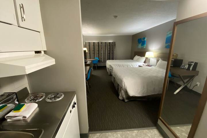 Room 28 of 60