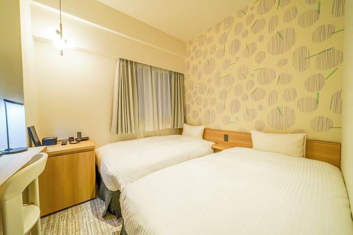 Room 21 of 31