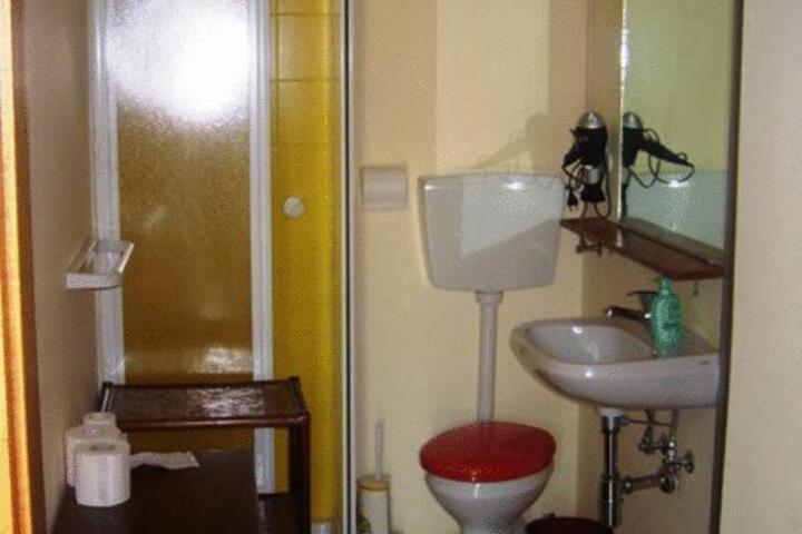 General 6 of 9