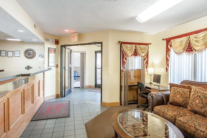 Hotel Interior 4 of 48