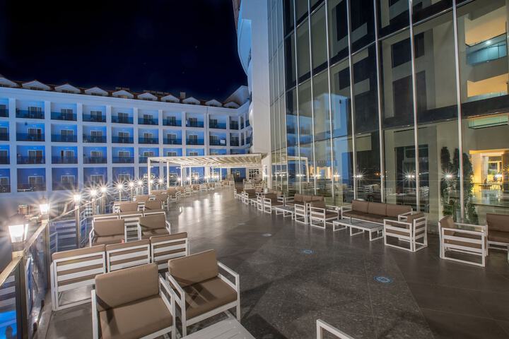Terrace/Patio 100 of 103