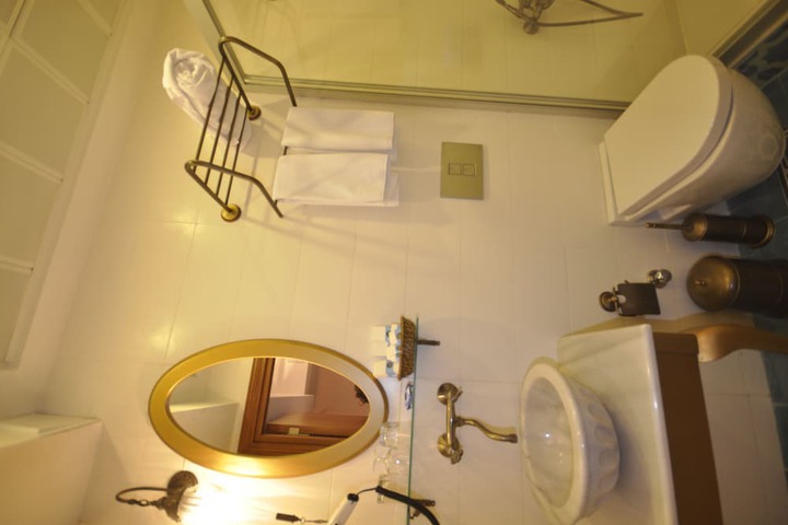 Bathroom Interior Photo