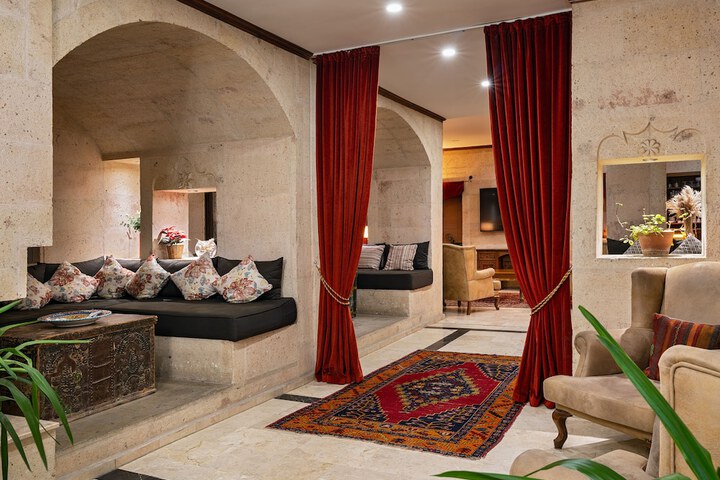 Guest Lobby