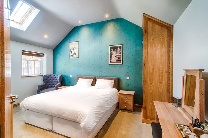 Room 3 of 31