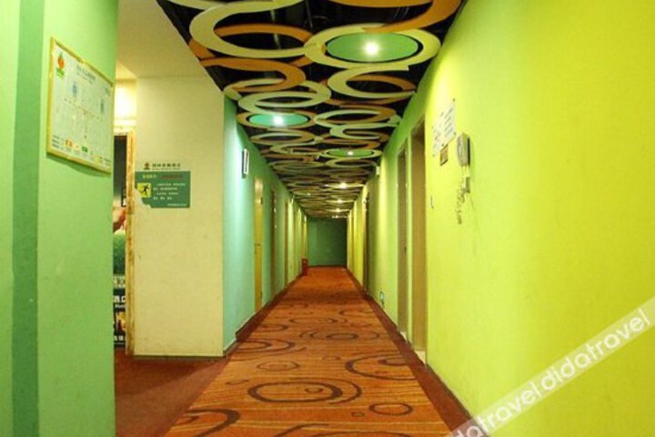 GreeTree Alliance Loudi Railway Station Hotel