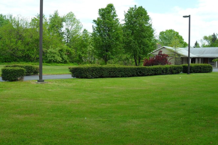 Property Grounds 23 of 27