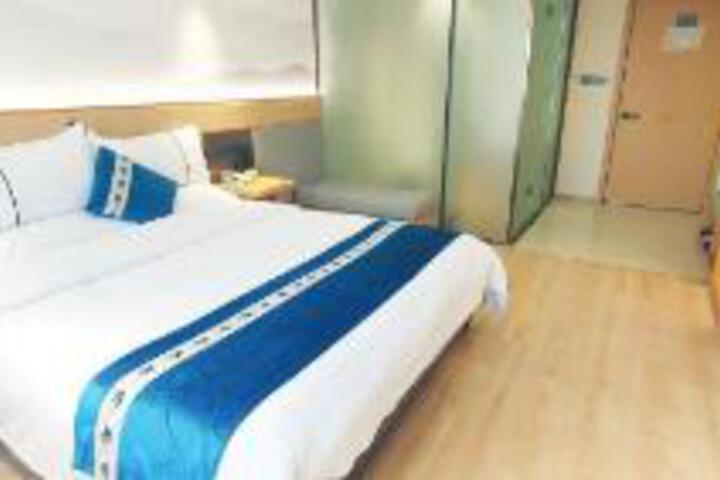 Room 19 of 20