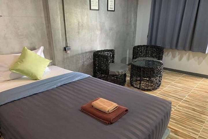 Room 56 of 95