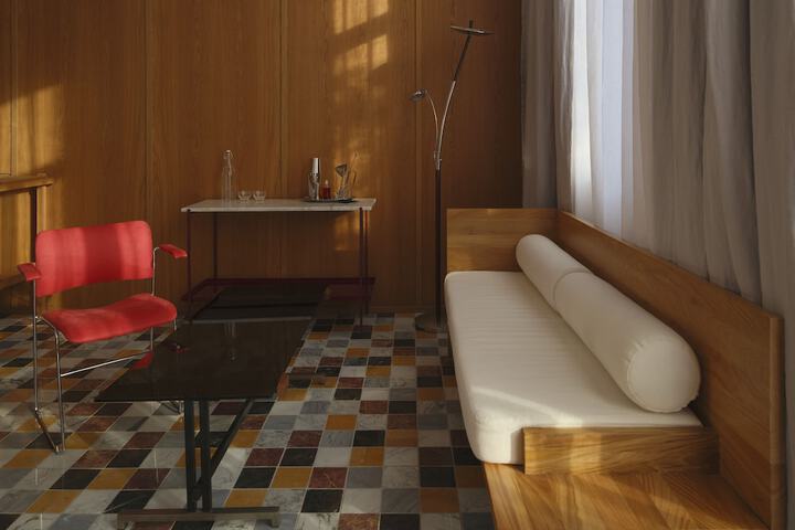 Room 15 of 70