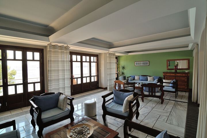 Hotel Interior 4 of 72