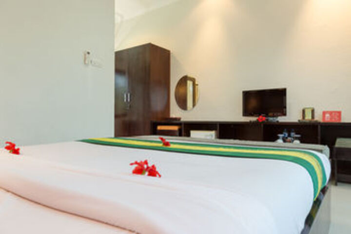 Room 14 of 25