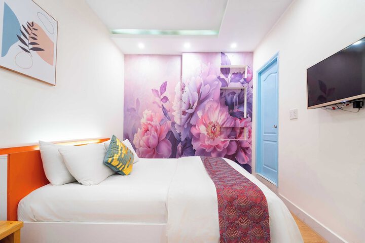 Room 19 of 33