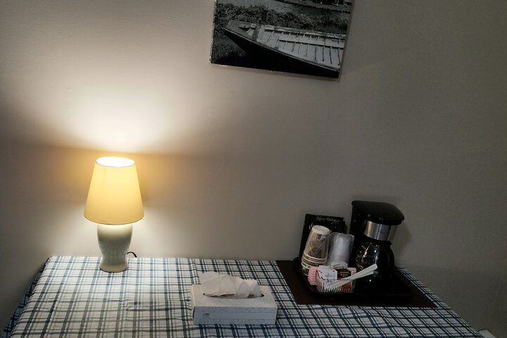 Room 9 of 19