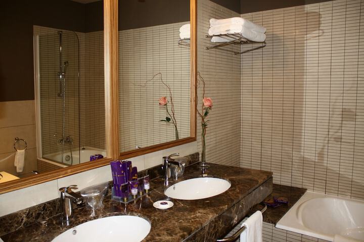 Bathroom Interior Photo