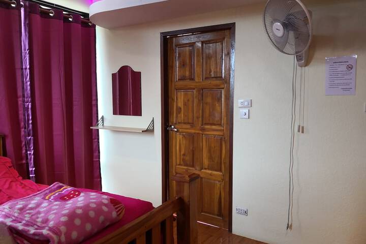 Room 29 of 52