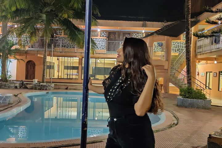 Pool 79 of 157