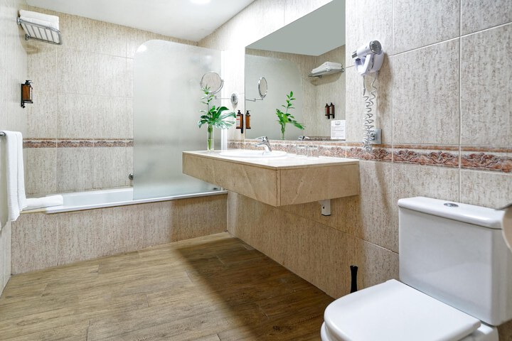 Bath Photo