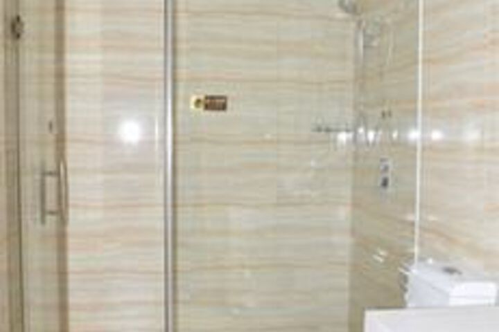 Room 20 of 74